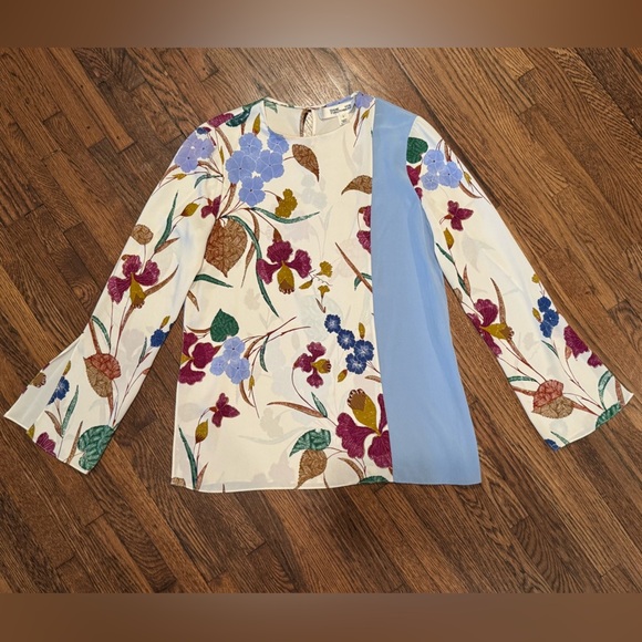 Diane Von Furstenberg Floral Print Asymmetrical Pattern Silk Blouse Size 2 - Picture 10 of 12